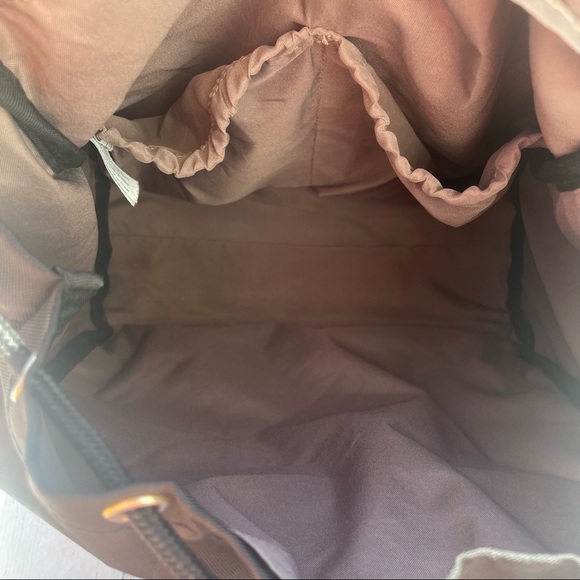 Skip Hop Chelsea Downtown Chic Multi Compartment Backpack Diaper Bag - Picture 11 of 15